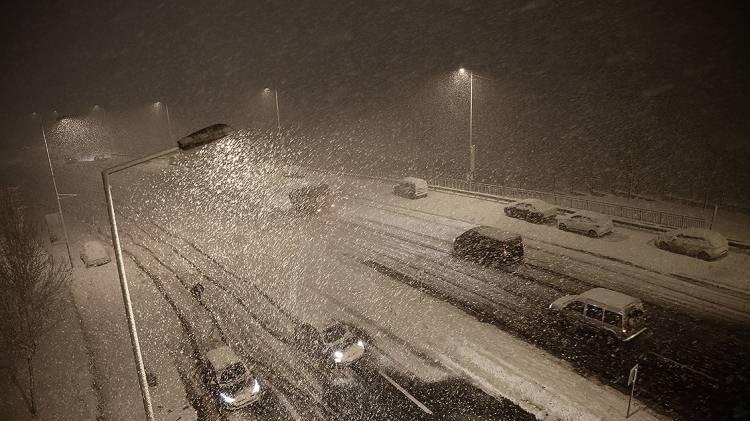 <p>Bozyurt, özellikle El Nino'nun etkisiyle Türkiye'nin bol yağış alabileceğini vurguladı.<br />
<br />
</p>