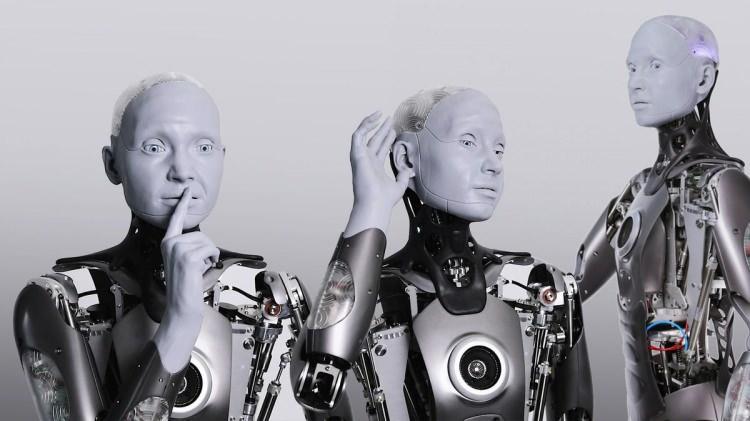 <p>NASA geçtiğimiz yıl insansı robot üreticisi Apptronik ile bir ortaklık imzaladı. Şirketin CEO'su ve kurucu ortağı Jeff Cardenas o dönemde yaptığı açıklamada <strong>"Bu robotlar önce Dünya'da bizim için birer araç olacak ve nihayetinde öteye geçmemize ve yıldızları keşfetmemize yardımcı olacak"</strong> demişti.</p>