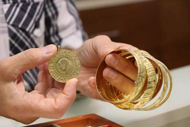 <p>Piyasalarda beklenti eylülde tüketici fiyatlarının aylık yüzde 0.3, yıllık yüzde 3.6 oranında artması yönündeydi.</p>
