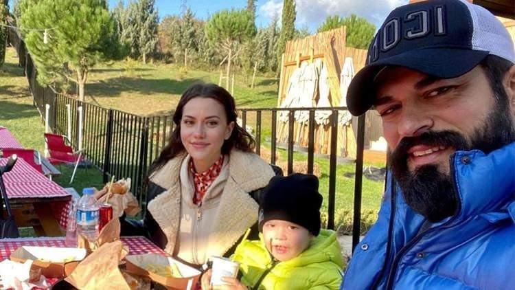 <p>Yaz tatilini teknede ailesi ile geçiren Fahriye Evcen kısa süre önce doğum yapmasına rağmen fazla kilolarından kurtulmuş eski fit haline geri dönmüştü.</p>
<p> </p>