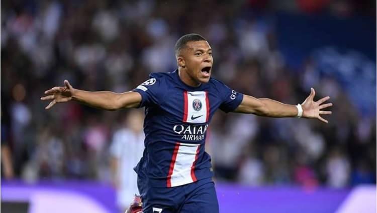 <p>10- PSG / Kylian Mbappe<br />
<br />
* 7 maç 7 gol (521 dakika)</p>