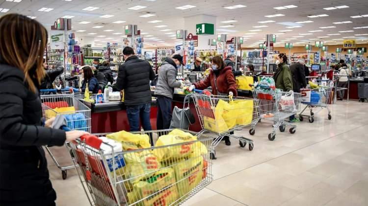 <p>Uşak sanayisi güçlü bir şehir. Özellikle nihai ürün üreten sanayicilerimiz ve ilimizde bulunan güçlü yerel marketlerimizi bu kampanyaya katılmaya davet ediyoruz.</p>
