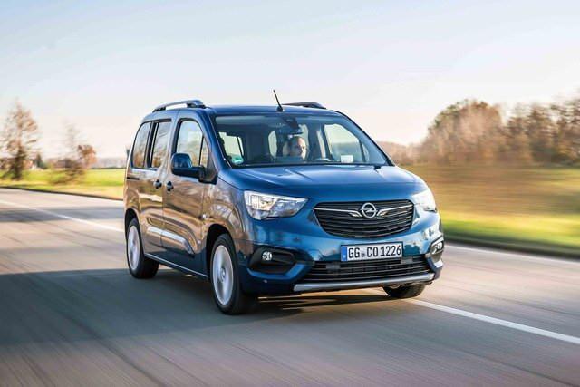 <p>Opel’in hafif ticari araç modelleri Combo Life, Combo Cargo, Vivaro Cargo ve Vivaro City Van ise 200 bin TL için; 12 ay vade ve yüzde 1,99 faizli kredi imkânlarıyla showroom’larda yeni sahiplerini bekliyor.</p>
