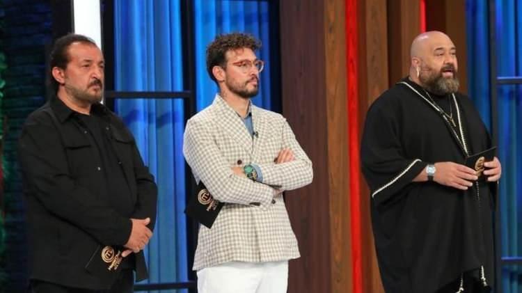 <p><strong>MasterChef Barış i&ccedil;in 'Bir st&uuml;dyoyu yakmadığın kalmıştı', 'Bu kadar sertliğe yaktı ortalığı', 'Yarışmayı izlerken i&ccedil; d&uuml;nyam' gibi yorumlar geldi.</strong></p>

<p>&nbsp;</p>
