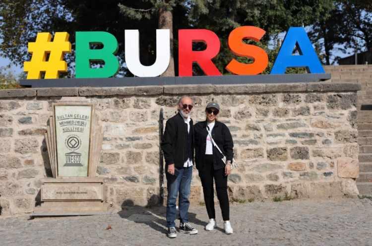<p>Ünlü oyuncu Gassan Mesud'u 10 yıl önce de ağırladıklarını dile getiren Festival Başkanı Eda Sürmeli, festivalin 10. yılında kendilerini yalnız bırakmayan ünlü oyuncuya <strong>ayrıca teşekkür etti.</strong></p>