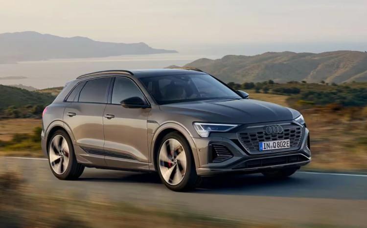 <p><strong>AUDI</strong></p>
<p> </p>
<p>Q8 e-tron Advanced 55 quattro - 5.522.672 TL</p>
<p>Q8 e-tron S line 55 quattro - 5.612.912 TL</p>