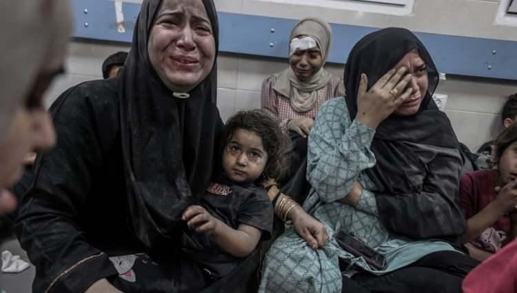 <p><strong><span style="color:#B22222">"Bir suça ve felakete tanıklık ediyoruz."</span> ifadelerinin yer aldığı sanal ortamda yayımlanan metinde, İsrail'in saldırıları karşısında Gazze'nin moloz yığınına döndüğü ve 2 milyondan fazla kişinin elektriğinin, suyunun, gıda ve ilaç tedarikinin kesildiği öğrenildi. </strong></p>
