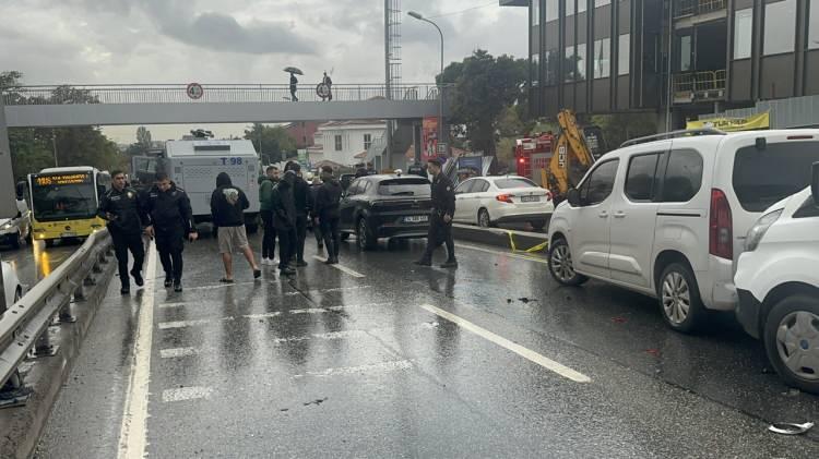 <p>11 araç, 1 TOMA ve 2 motosikletin karıştığı kazada motosiklet sürücüsü yaralandı.</p>
<p> </p>