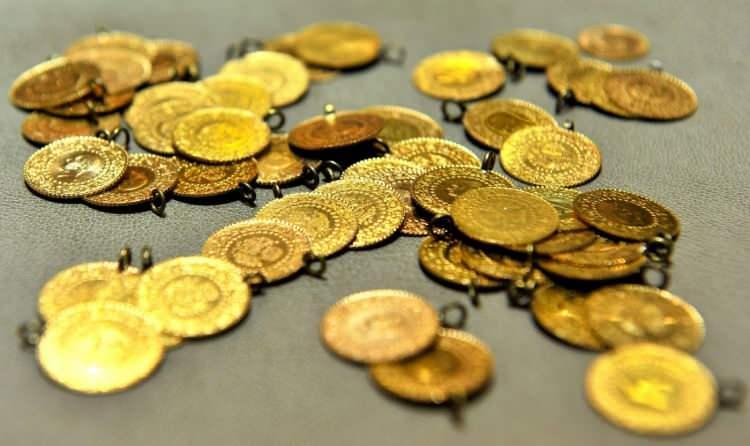 <p>Euro bölgesindeki enflasyonla birlikte dolarda uluslararası piyasalarda bir gerileme olabilir. Dolar TL kuru değil, dolar endeksinden bahsediyorum.</p>