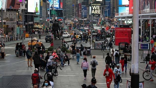 <p>Bazı görüntüler abartılı olsa da, yapay zeka teknolojisindeki potansiyel önyargılar ve stereotipler hakkında fikir veriyor.</p>
