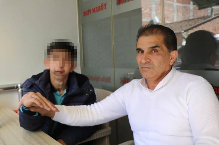 <p><br />
<strong>“Özel mama ile beslenen oğlumun boğazından sıcak yemek harici bir şey geçmiyor”</strong></p>

<p><br />
Maddi imkansızlıklar nedeniyle oğlunun ameliyatını yaptıramadığını dile getiren baba Mürsel Köksalan, “Maddi durumum olmadığı için çocuğumun ameliyatını yaptıramadım. Birkaç ameliyat yaptırdık ama esas büyük ameliyata durumum yetmediği için giremedik. Devlet ameliyat masrafının tamamını karşılamıyor. </p>
