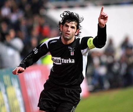 <p>* İbrahim Üzülmez - 18 maç</p>