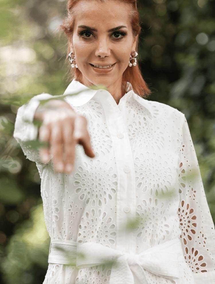 <p><strong>Cumartesi </strong><span style="color:#000000"><strong>gecesi tedavi i&ccedil;in K&uuml;ba'ya gidecek olan Tanyeli'ye sanat&ccedil;ı dostları tarafından b&uuml;y&uuml;k bir jest gelmişti.</strong></span></p>
