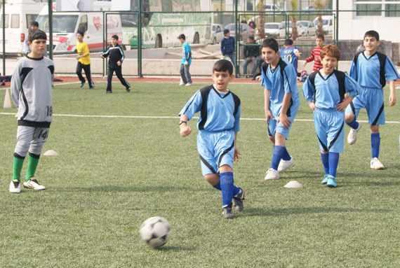 <p>ÇOCUK FUTBOLU: 40 bin TL</p>