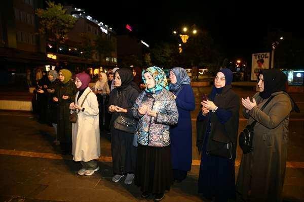 <p><strong>GİRESUN</strong></p>

<p>İsrail'in Gazze'deki hastaneye saldırısı Giresun'da protesto edildi.</p>

<p> </p>
