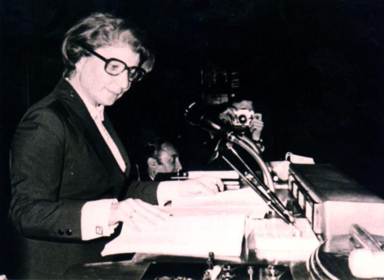 <p><strong>Ayşe Nermin Neft&ccedil;i, Kasım 1974`te kurulan Sadi Irmak başkanlığındaki 38. H&uuml;k&uuml;met`te dışarıdan K&uuml;lt&uuml;r Bakanlığı yaptı.</strong></p>

<p>&nbsp;</p>

<p><span style="color:#B22222"><strong>(1974 Irmak H&uuml;k&uuml;meti)</strong></span></p>

<p>&nbsp;</p>
