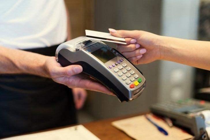 <p>Tüm bunların yanı sıra bankaların sunduğu bir diğer kredili ürün olarak bilinen kredili mevduat hesapları ve nakdi avans işlemleri de tahsil edilecek aylık faiz tutarı ile birlikte %4,47 oranını yükselecek.</p>