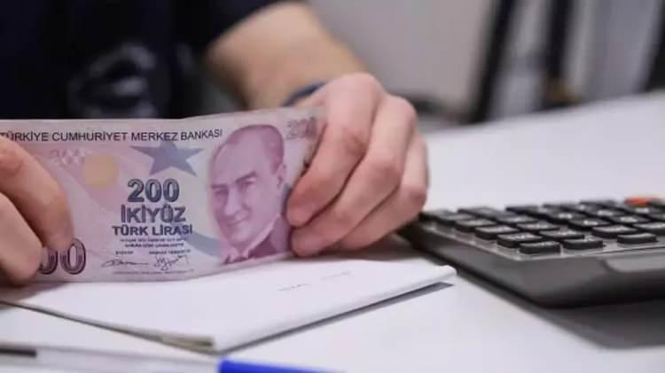 <p>Bu avantaj sayasinde vatandaşlar normal şartlara göre daha erken emekli olabilecek. Peki, bu yıpranma hakkı nedir, kimler faydalanabilir?</p>