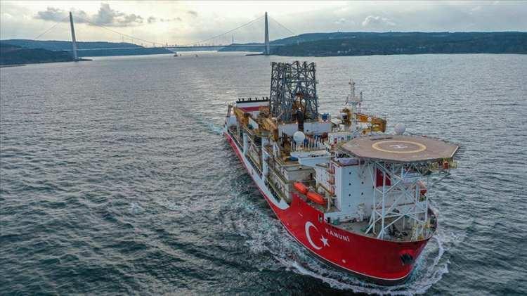 <p>İzmir'deki Etki Liman FSRU 2016'da, Hatay Dörtyol'da bulunan Ertuğrul Gazi FSRU 2021'de, Ege Denizi'nin kuzeydoğusunda yer alan Saros FSRU ise bu yıl faaliyete başladı.</p>