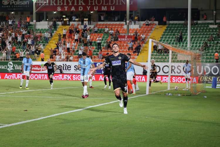 <p>Joao Novais<br />
<br />
Alanyaspor<br />
<br />
3 gol</p>
