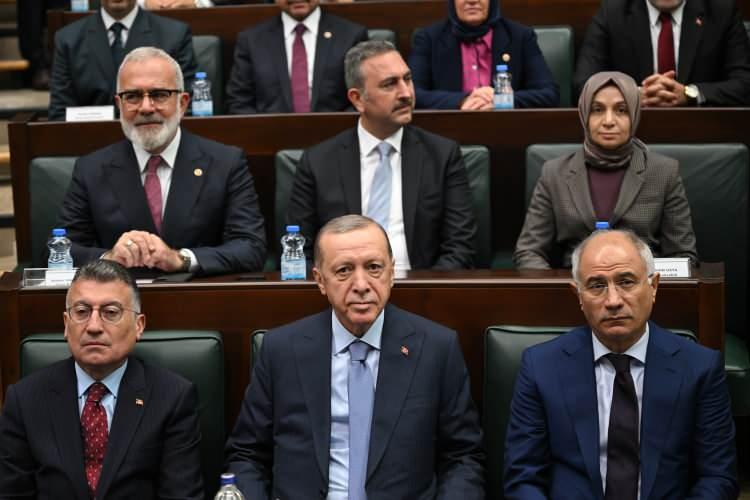 <p>Hindistan'da yayın yapan CNBC ve TV18 de Erdoğan'ın sözlerine yer veren yayın kuruluşları arasındaydı. </p>
<p> </p>
