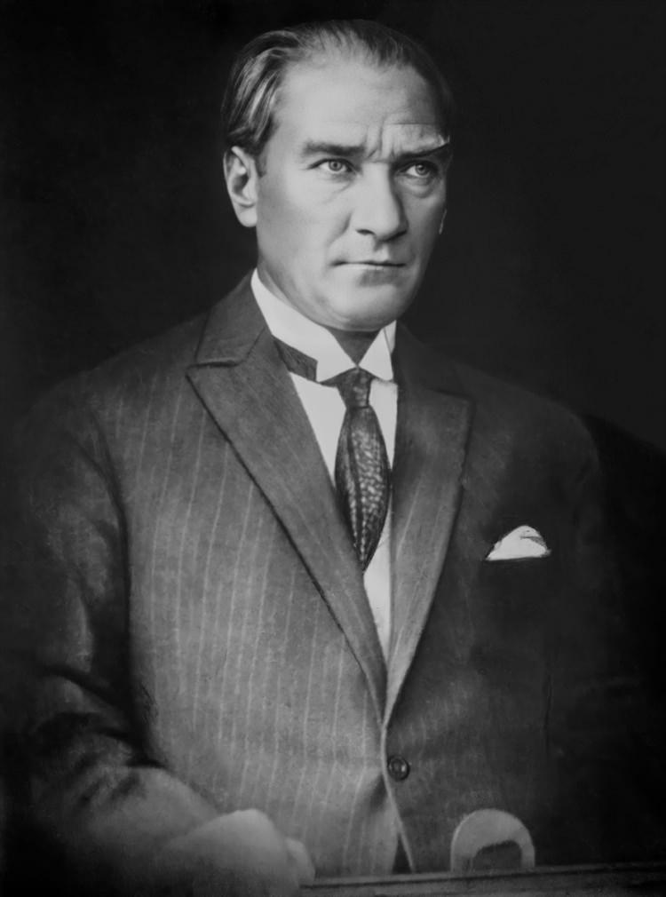 <p>Türkiye Cumhuriyeti'nin ilk Cumhurbaşkanı Mustafa Kemal Atatürk. (Arşiv-01.01.1928) ( BYEGM - Anadolu Ajansı )</p>