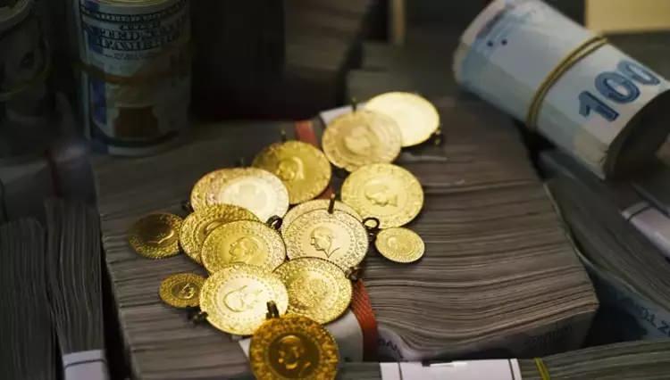 <p><strong> İsrail - Hamas arasındaki çatışmalar başlamadan ons bin 808 dolar seviyesindeydi. Burada da yükselişler görüldü. Ancak tekrar altının ons fiyatının 2 bin dolar üzerinde fiyatlamalar mümkün''</strong> şeklinde konuştu.</p>
