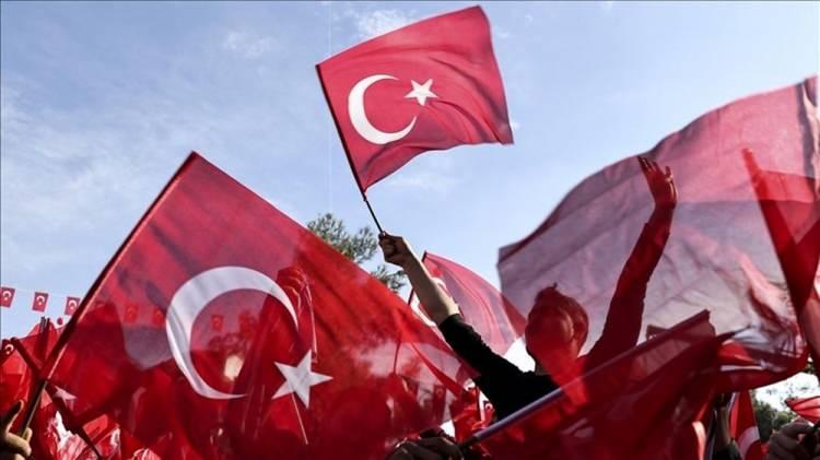 <p>Norveç'in Ankara Büyükelçiliğinin X'teki paylaşımında, "Bugün, başta 100 yıl önce Cumhuriyet'i kuran Mustafa Kemal Atatürk'ün anıldığı, birçok Türk için önemli olan Türkiye'nin 100. yıl dönümü. Cumhuriyet Bayramı'nız kutlu olsun" ifadesine yer verildi.</p>
<p> </p>