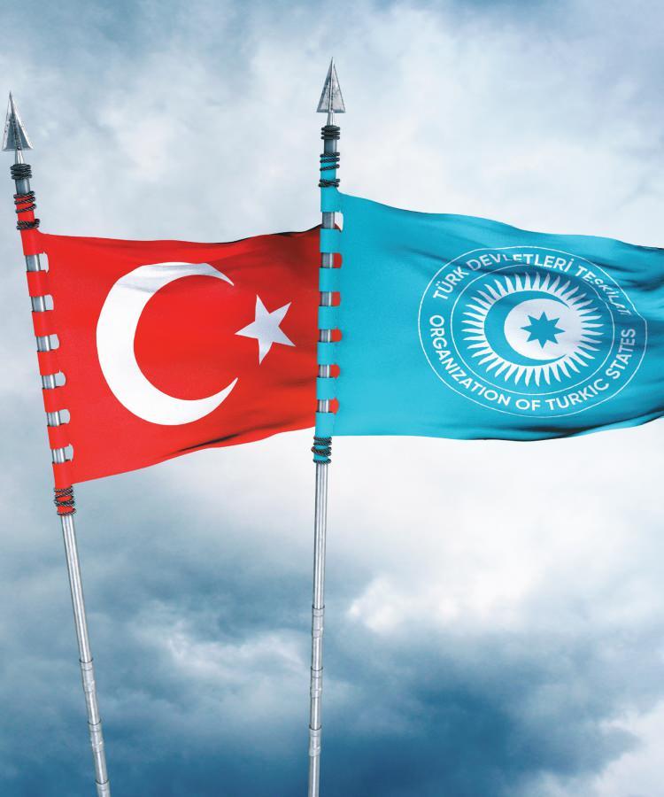<p><strong>TÜRKİYE CUMHURİYETİ’NİN 100. YILINDA TÜRK DÜNYASININ<br />
GELECEĞİNE BAKMAK KONFERANSI</strong></p>
<p><br />
Astana’da kain Uluslararası Türk Akademisi ile iş birliği halinde Avrasya Üniversitesi<br />
Konferans Salonunda düzenlenecek Konferans’a ülkemizden Prof. Dr. İlber Ortaylı ve Prof. Dr.<br />
Taşansu Türker katılacaktır. Kazak akademisyenlerin de katılacağı konferans ile Kazakistan<br />
kurumları ve bilim insanlarına ulaşılması hedeflenmektedir. Prof. Dr. İlber Ortaylı, ayrıca<br />
Almatı’da Al-Farabi Üniversitesinde de bir seminer verecektir.</p>