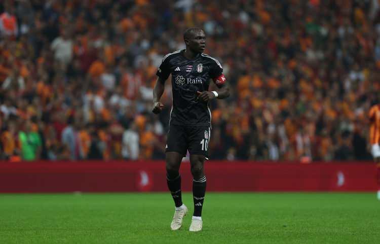 <p>Aboubakar<br />
<br />
Beşiktaş<br />
<br />
4 gol</p>
