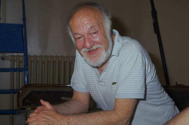 <p><span style="color:#B22222"><strong>OSMAN FAHİR SEDEN</strong></span></p>
<p><strong>Usta sanatçı Osman Fahir Seden, Hayatı boyunca 130'dan fazla filme imza attı. Seden, ödüllü yönetmen, yapımcı, senarist ve oyuncu olarak görev aldı. </strong></p>