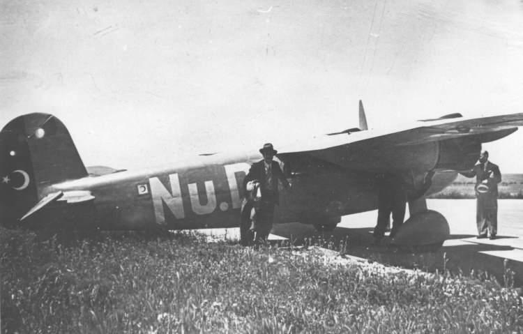 <p><strong>7 EKİM 1940</strong></p>

<p> </p>

<p>Nuri Demirağ’ın Yeşilköy’deki fabrikasında üretilen uçak, İstanbul’dan Divriği’ye (Sivas) gidip geldi.</p>

<p> </p>

