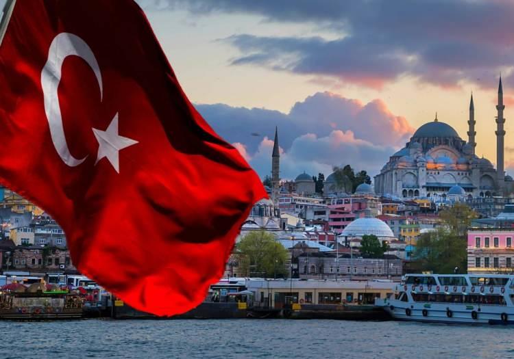 <p>Türkiye Cumhuriyeti'nin kuruluşunun 100. yıl dönümü ülke genelinde özel etkinliklerle kutlanacak. Başkent Ankara ve İstanbul, 29 Ekim Cumhuriyet Bayramı'nda görkemli programlara ev sahipliği yapacak.</p>

<p> </p>

<p>Başkan Recep Tayyip Erdoğan, 29 Ekim Cumhuriyet Bayramı'nda Ankara ve İstanbul'da düzenlenecek özel programlara katılacak. </p>
