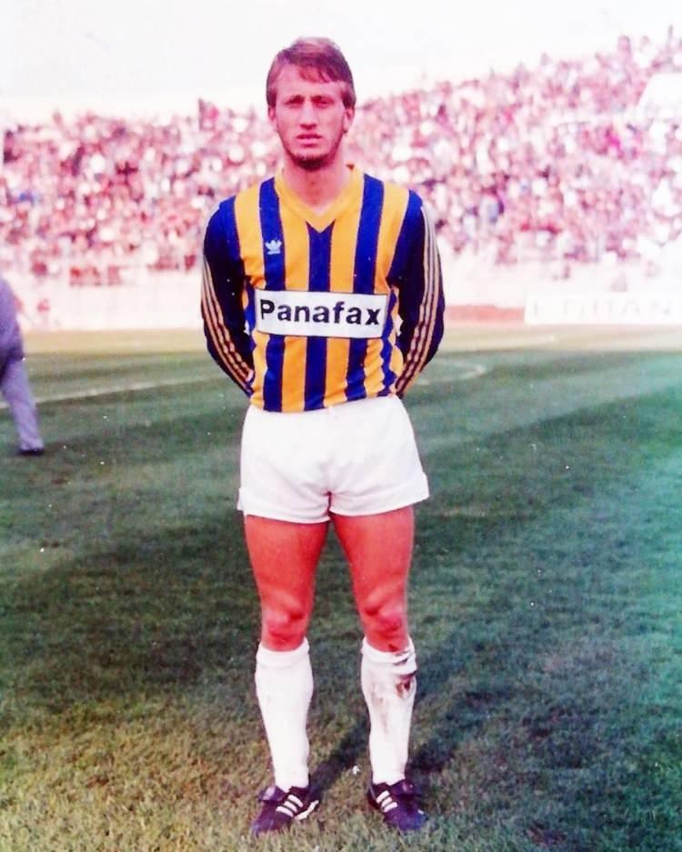 <p>İpek Erdem'in 1989-1990 yılları arasında Fenerbahçe'de futbol oynayan Taygun Erdem'in kız kardeşi olduğu ortaya çıktı.</p>
<p> </p>