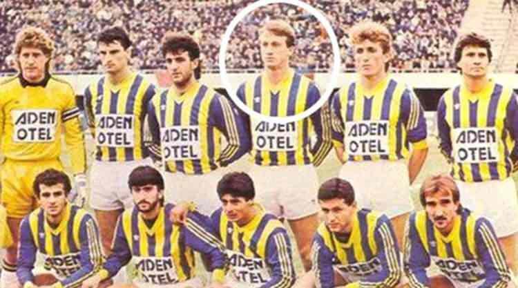 <p>1988-1989'da lig şampiyonu olan Fenerbahçe'nin efsane kadrosunda yer alan Taygun Erdem 1990 yılında Fenerbahçe'den ayrıldı.</p>
<p> </p>