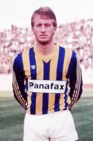 <p><strong>Taygun Erdem 2000 yılında futbol kariyerini noktaladı ve teknik direktörlük yapmaya başladı.</strong></p>
<p> </p>