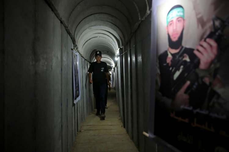 <p>"İsrail ordusu Gazze'ye düzenleyeceği kara harekatında Hamas tünellerine karşı Sünger Bombası kullanacak."</p>
<p>Bu iddia İngiliz Daily Telegraph gazetesine ait.</p>