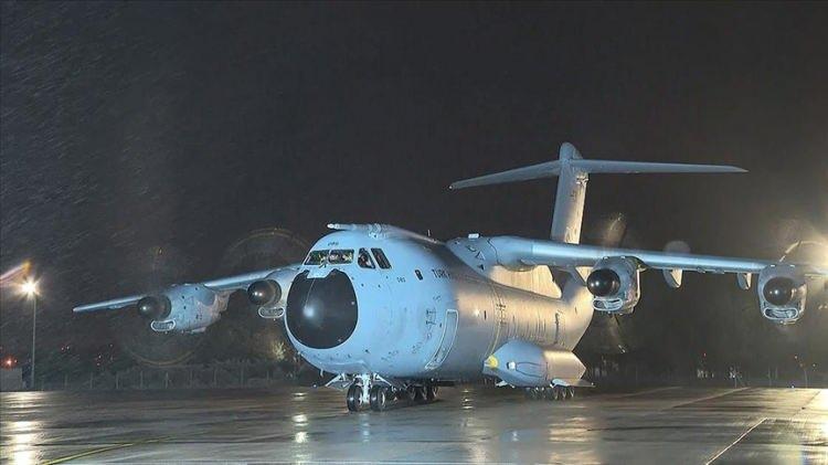 <p>Taliban`ın Kabil`de kontrolü sağlamasının ardından Türkiye`ye dönmek için başvuruda bulunan 200’ü aşkın Türk vatandaşı bu uçaklarla vatanlarına döndü. Daha öncesinde de Afganistan`a tıbbi malzemeler taşındı.</p>
<p> </p>