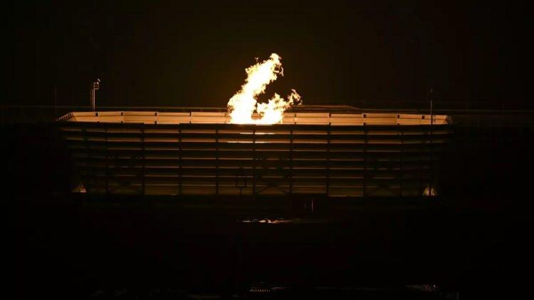 <p>Söz konusu gemilerle Karadeniz, Akdeniz ve Marmara denizinde petrol ve doğal gaz kaynaklarına ilişkin veriler toplandıktan sonra, Fatih ve Yavuz gemileriyle sondaj çalışmalarına başlandı.</p>
