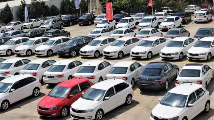 <p>Gelinen noktada 2023’ün ilk yarısında yüksek fiyat artışları yaşandı. Takip eden süreçte Ticaret Bakanlığı’nın aldığı önlemler ve piyasaların durgunlaşmasıyla birlikte eylül ayında uzun bir aradan sonra ikinci elde fiyatlar ilk kez düşüş gösterdi. </p>