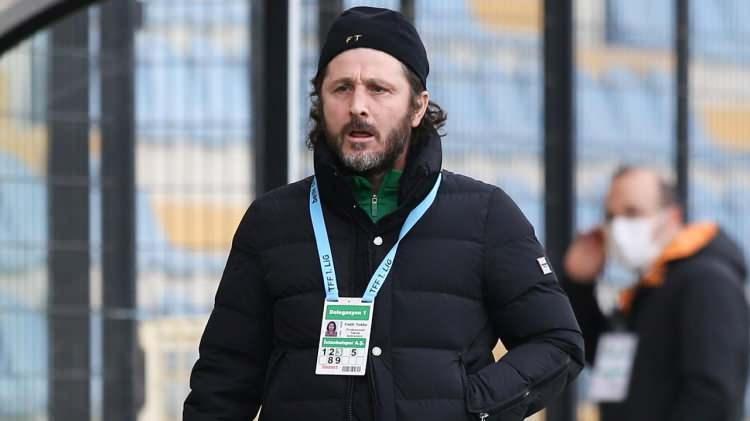 <p>* Fatih Tekke - İstanbulspor (4. Hafta)<br />
<br />
</p>