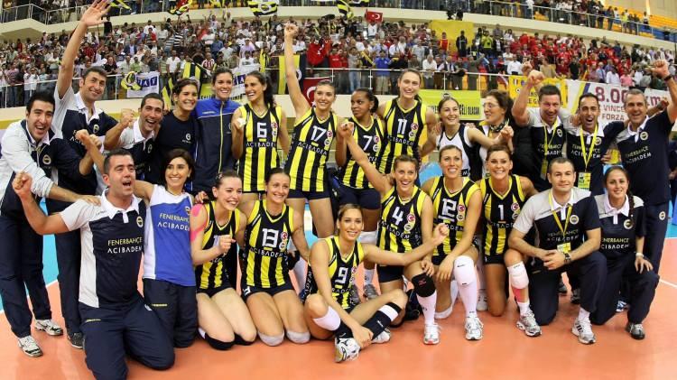 <p>2010: Fenerbahçe Kadın Voleybol takımı 2010 yılında Dünya Kulüplerarası Voleybol Şampiyonası finalinde Brezilya'nın Sollys Osasco takımını 3-0 yenerek dünya şampiyonu olan ilk Türk takımı oldu.</p>