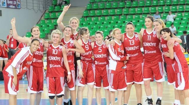 <p>2011: A Milli Kadın Basketbol Takımı, 2011 Avrupa Şampiyonası'nda üçüncülük maçında Fransa’yı 68-62’lik skorla mağlup ederek gümüş madalyanın sahibi oldu.</p>