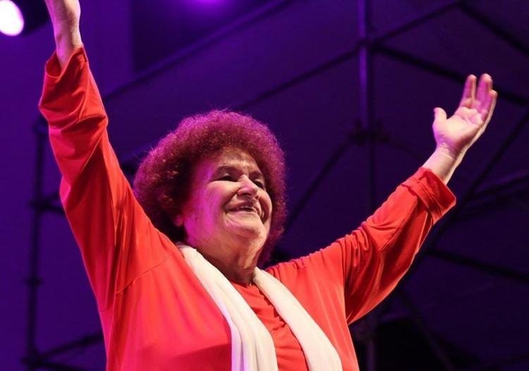 <p><span style="color:#FF0000"><strong>SELDA BAĞCAN</strong></span></p>
