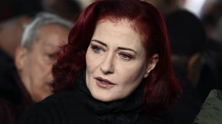 <p><span style="color:#FF0000"><strong>CANDAN ER&Ccedil;ETİN</strong></span></p>
