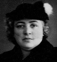 <p><span style="color:#B22222"><strong>İlk kadın belediye başkanı: Sadiye Hanım</strong></span></p>
<p>1930 yılında bugün Artvin ili Yusufeli ilçesine bağlı Kılıçkaya (eski adıyla Ersis) beldesinde Belediye Başkanı seçilen Sadiye Hanım Türkiye'nin ilk kadın belediye başkanı oldu.</p>