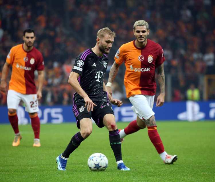 <p>Allienz Arena'da oynanan karşılaşmayı konuk Bayern Münih, ikinci yarının son bölümünde bulduğu gollerle 2-1 kazandı.</p>
