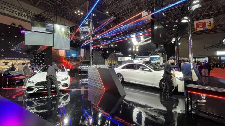 <p>Honda Motor Co. ise General Motors işbirliğiyle ortak geliştirdiği otonom s&uuml;r&uuml;şl&uuml; elektrikli modeli Cruise Origin'i tanıttı. S&uuml;r&uuml;c&uuml; koltuksuz ve direksiyonsuz model "s&uuml;r&uuml;c&uuml;s&uuml;z taksi hizmeti" verecek. Hizmet 2026'da Tokyo'ya başlayacak.</p>
