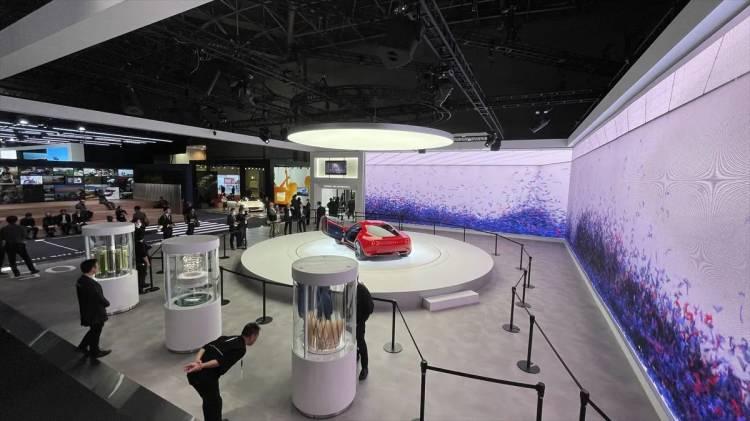 <p>BYD'nin Japonya'daki şubesinin yetkililerinden Liu Xueliang, a&ccedil;ıklamasında, "Geniş bir e-mobilite yelpazesi sunmayı hedefliyoruz." diye konuştu.</p>
