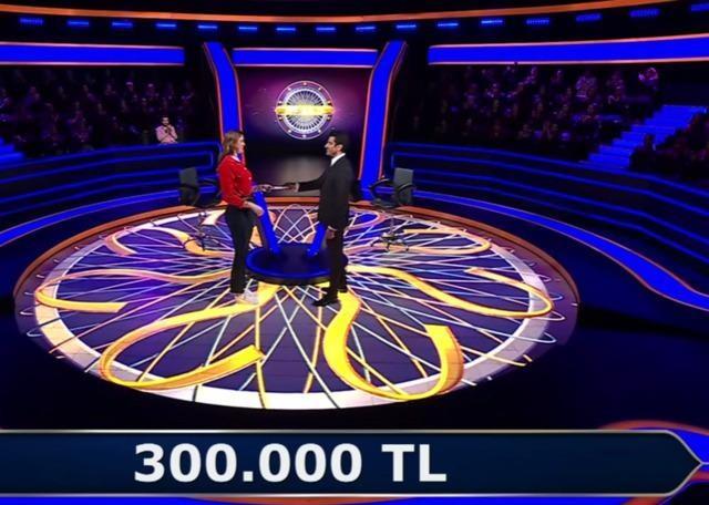 <p><strong>Güzel voleybolcu 300 bin TL kazanarak yarışmadan ayrıldı.</strong></p>
<p> </p>